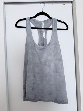 Lululemon Swiftly Tech Tank, Size 20